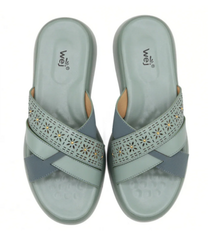 Fawn Women Criss Cross Slippers