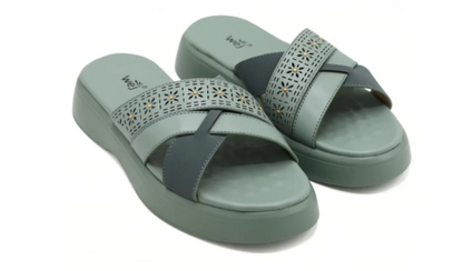 Fawn Women Criss Cross Slippers
