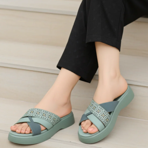 Fawn Women Criss Cross Slippers